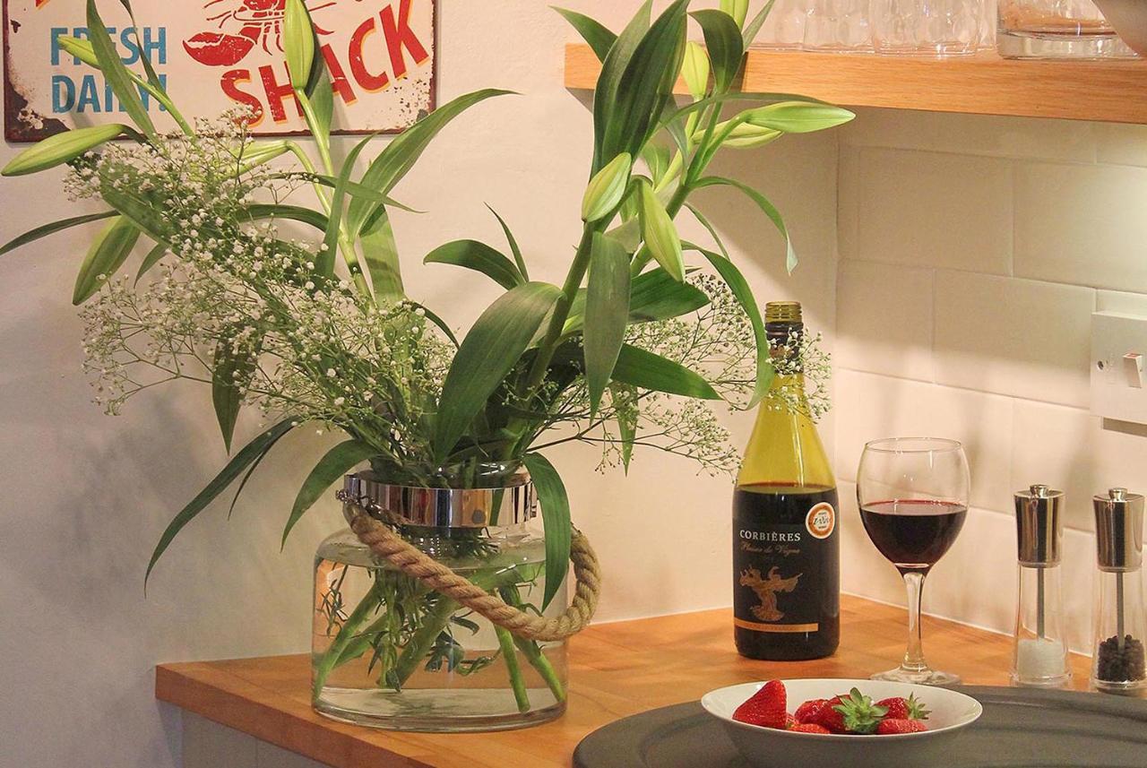 Beautiful Seaside One Bedroom Apartamento