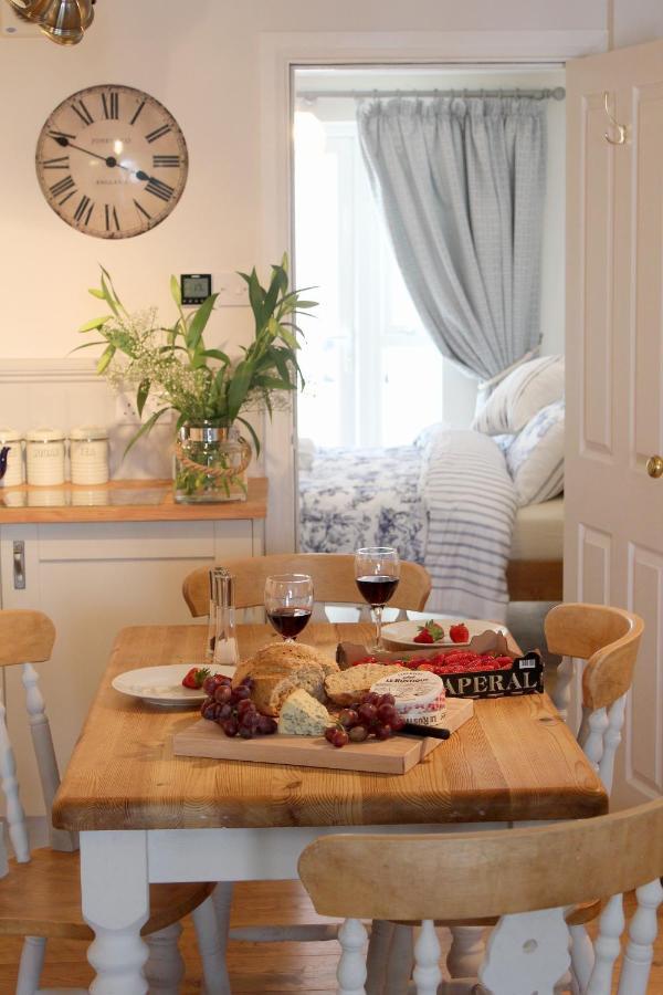 Beautiful Seaside One Bedroom *